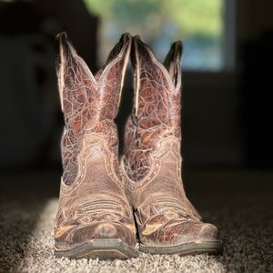 Snip Toe Cowboy Boots